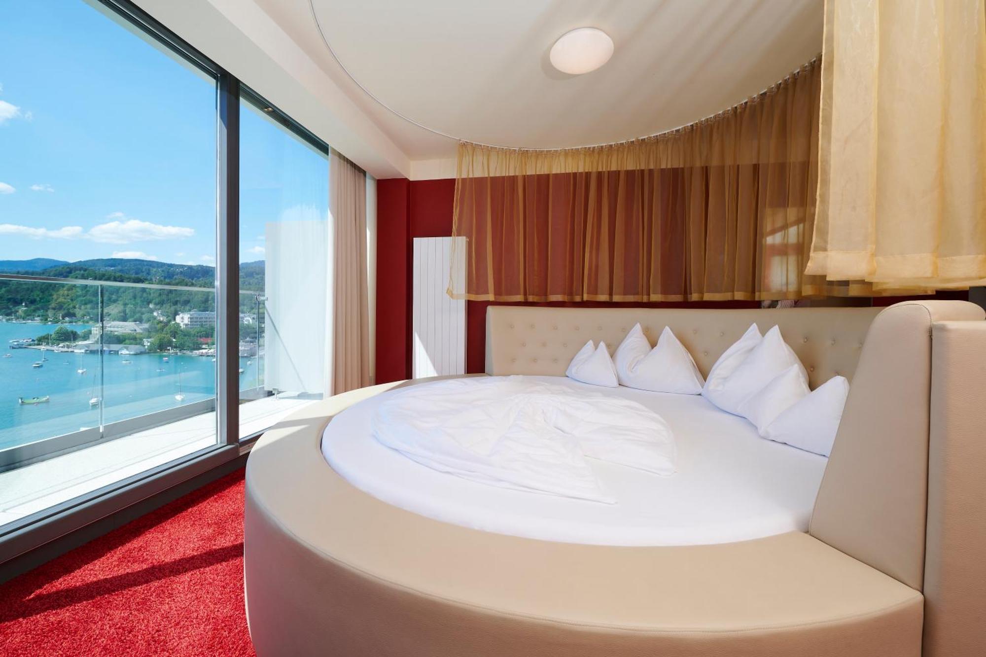 Parkhotel Poertschach - Hotelresort Mit Insellage Am Woerthersee Hotel Pörtschach am Wörthersee