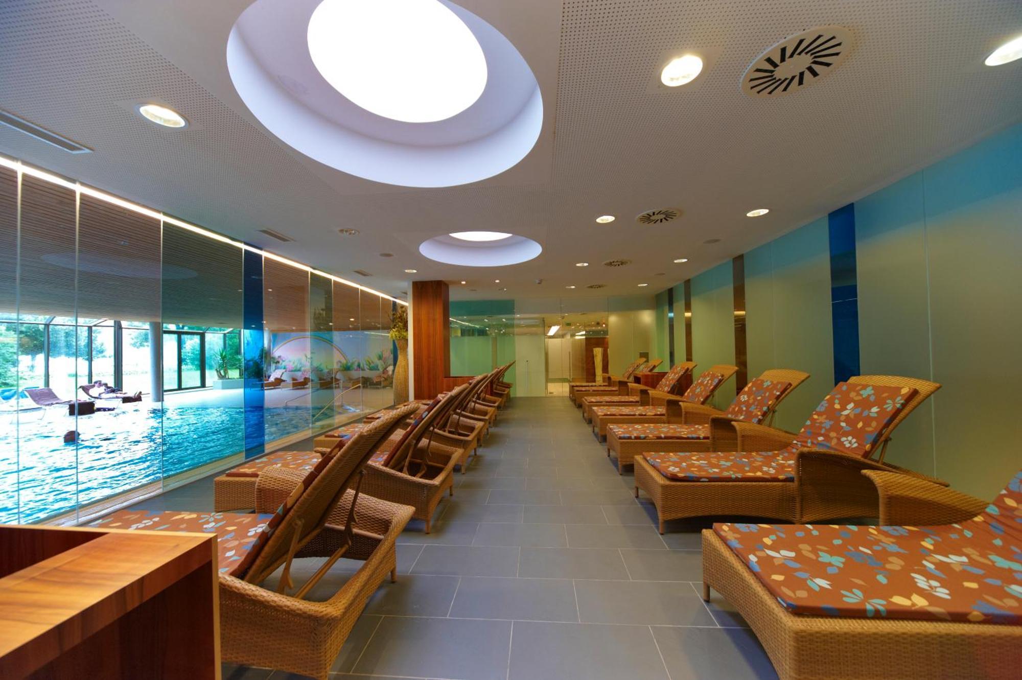 Parkhotel Poertschach - Hotelresort Mit Insellage Am Woerthersee 4*