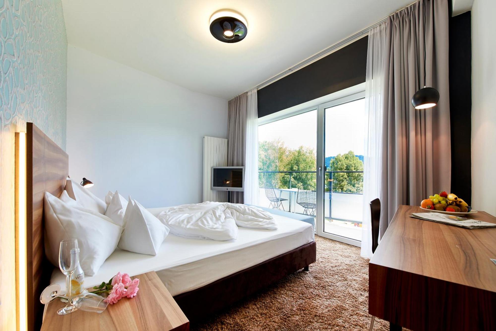 Hotel Parkhotel Poertschach - Hotelresort Mit Insellage Am Woerthersee 4*