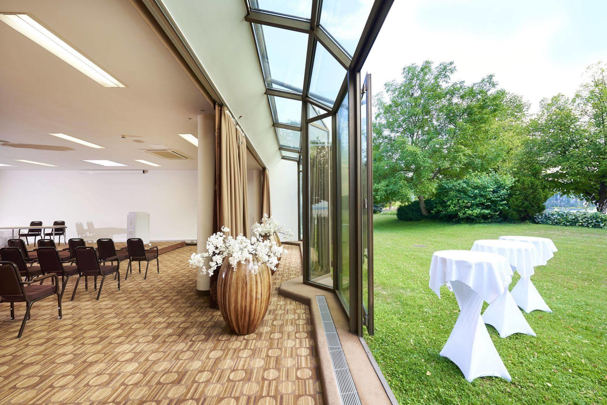 Parkhotel Poertschach - Hotelresort Mit Insellage Am Woerthersee 4*